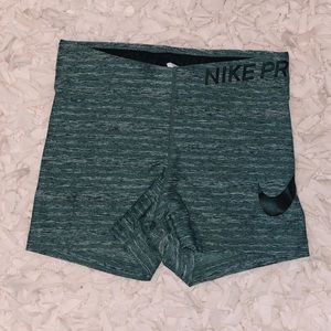 Nike PRO women’s spandex